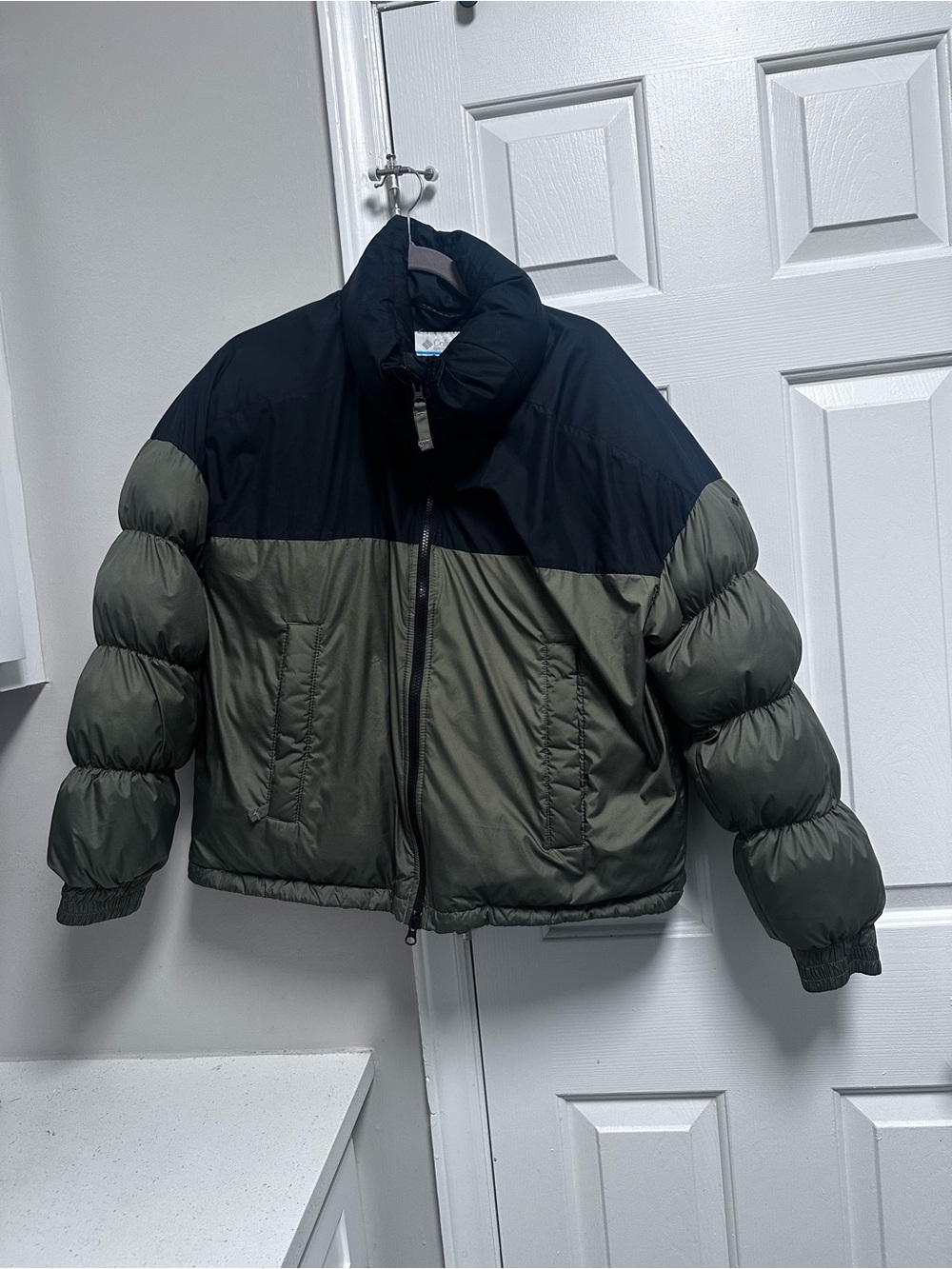 Women’s Colorblock Puffer Jacket - Olive & Black